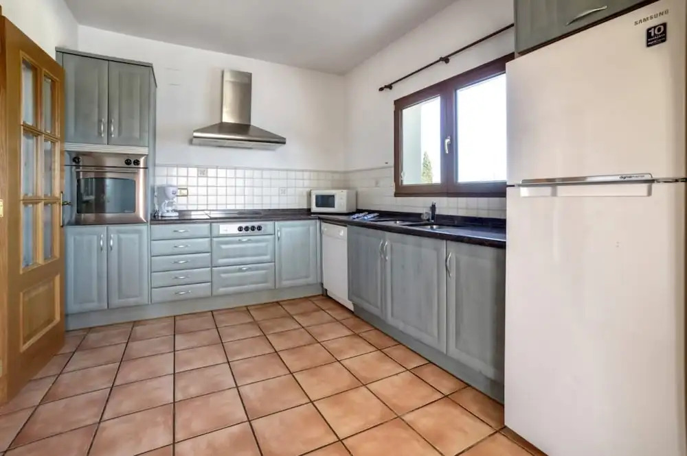 Villa - 7 Bedrooms with Pool and WiFi - 104969