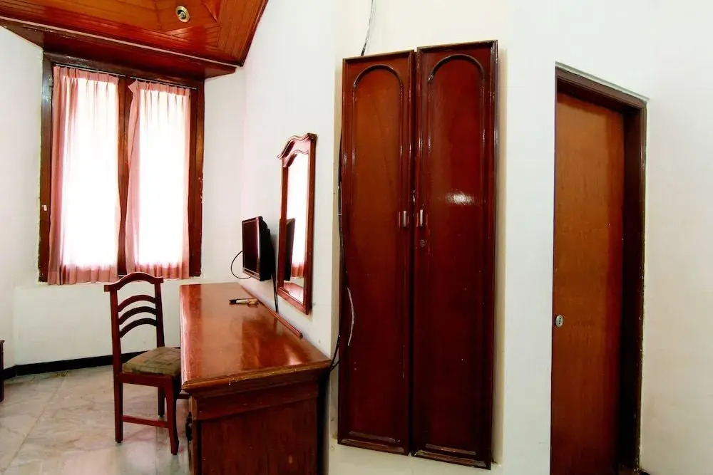 Hotel Limaran 1