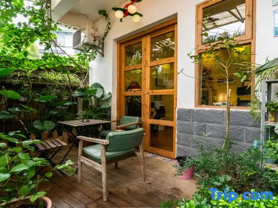 Langqing Residence Sky Garden Cat Café & Scenic View Inn (Yangshuo West Street Branch