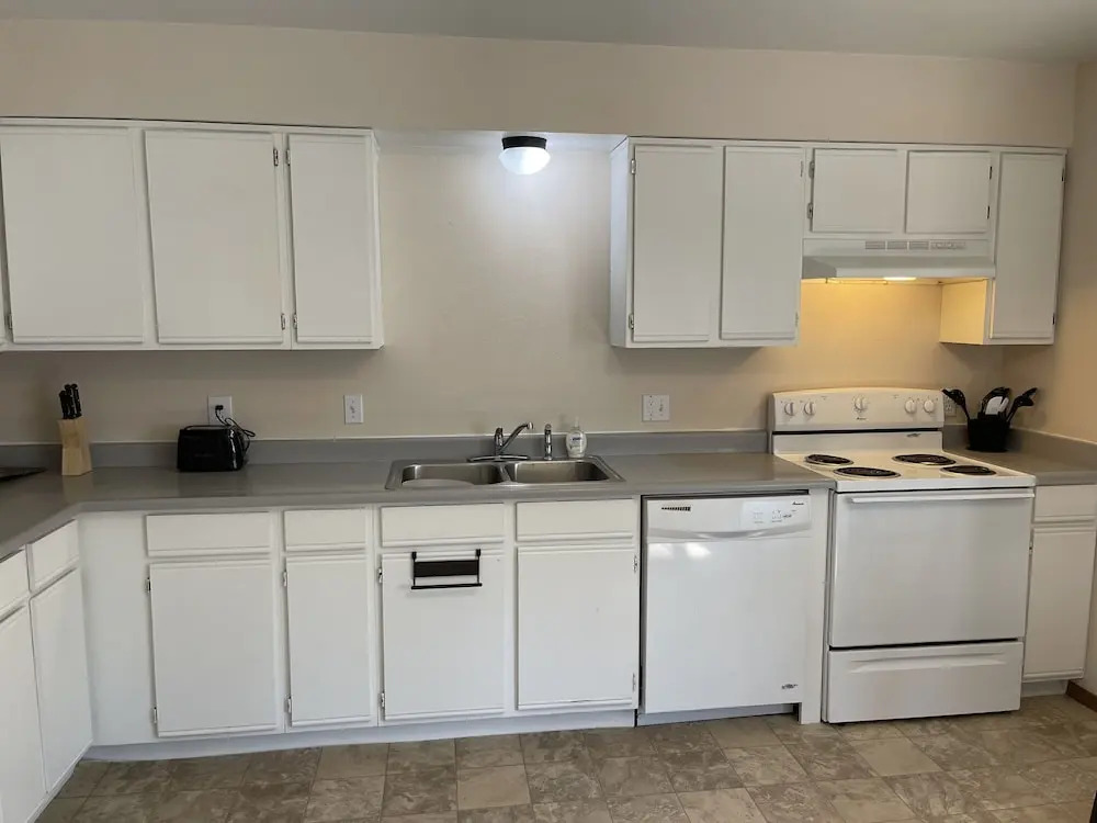 Evergreen Apartments