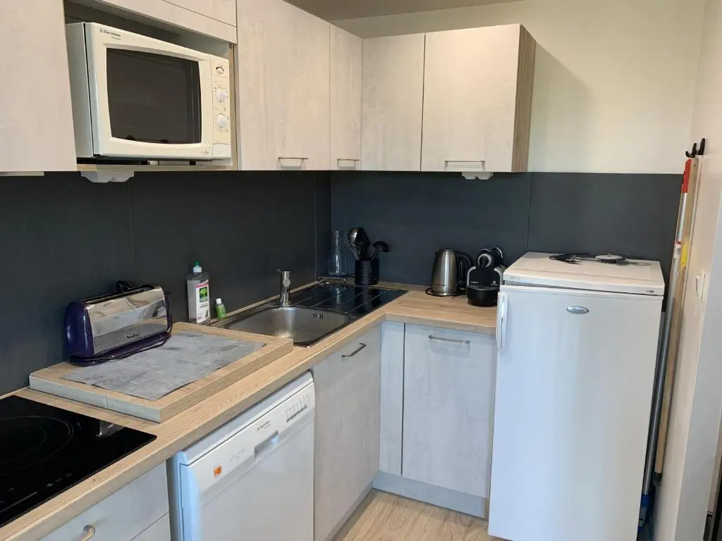 Maison Familiale avec Terrasse, 2 Chambres, Accès Plage et Golf - Animaux Bienvenus - FR-1-482-57
