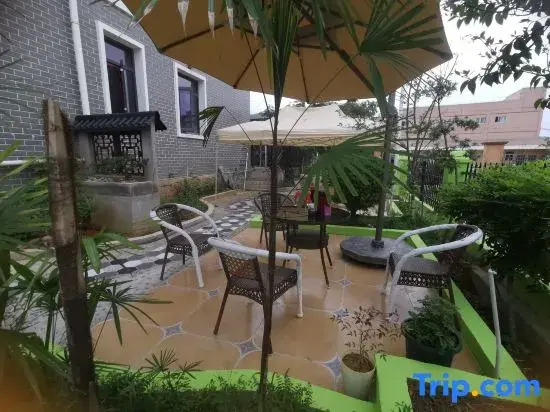 Longjia Quadrangle Inn Homestay