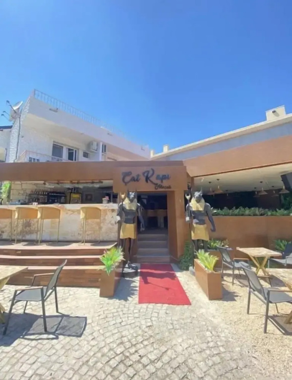 Cat Kapi Alacati