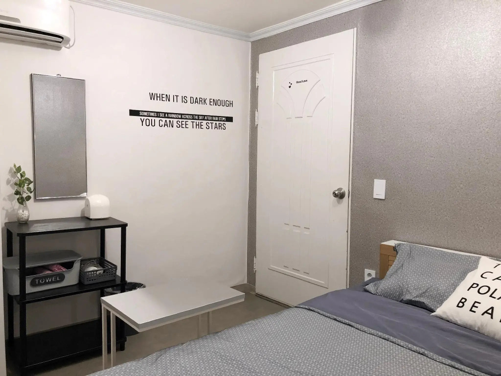 Jun Guesthouse