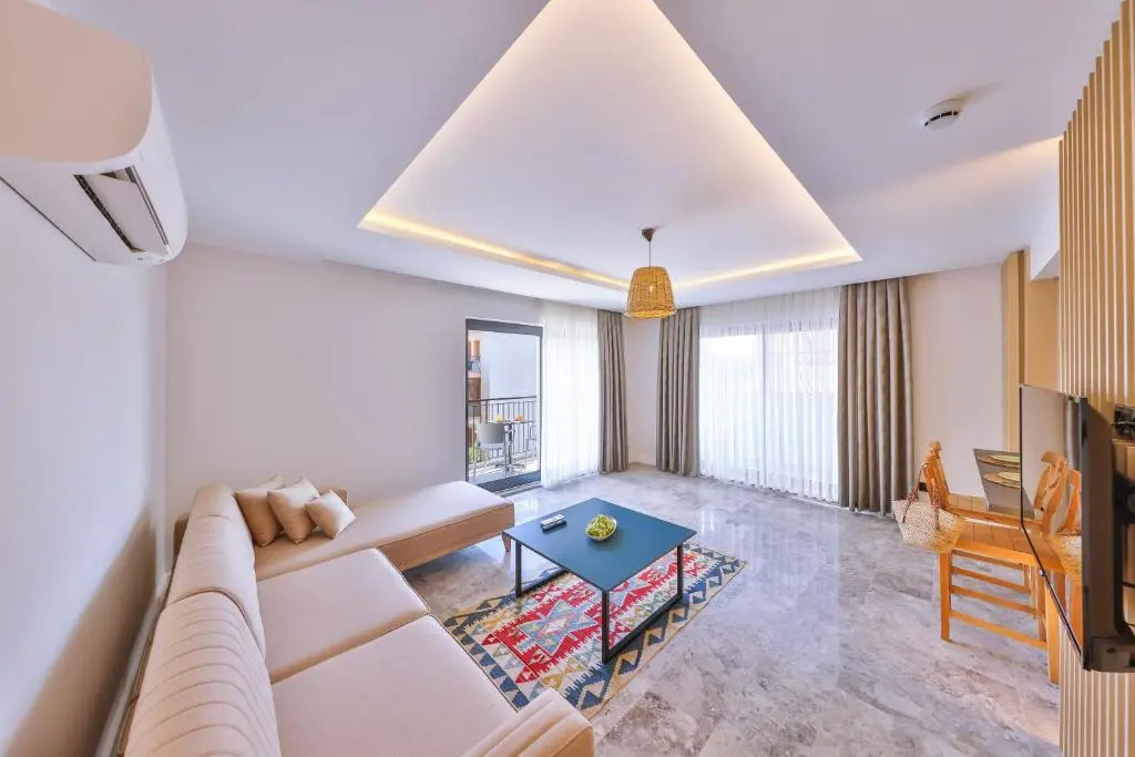Отель Sole Suites