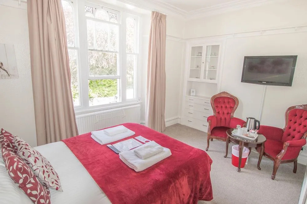 Elim Bank Guest House