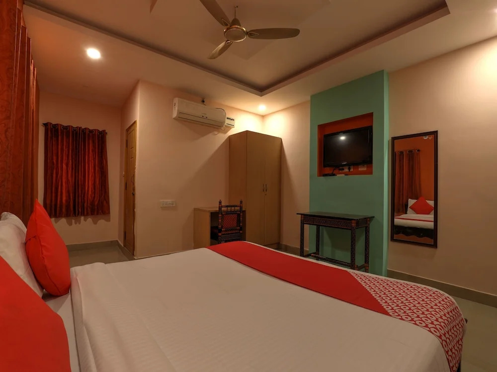 OYO 14027 Dsr Residency