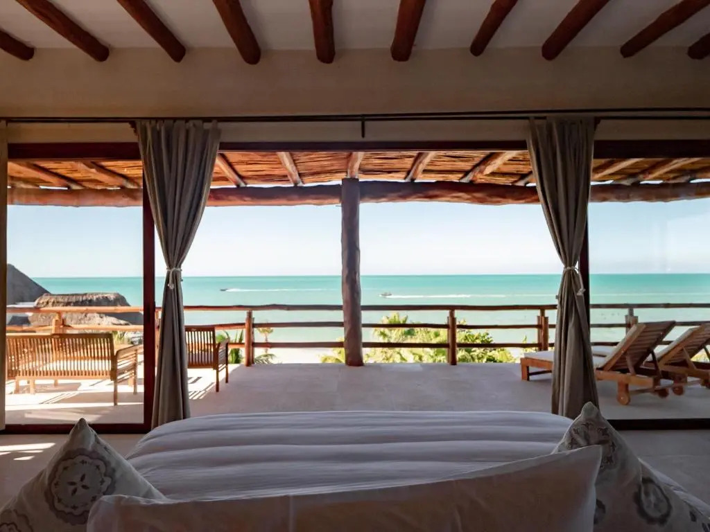 Beach Front Hotel Boutique DK House