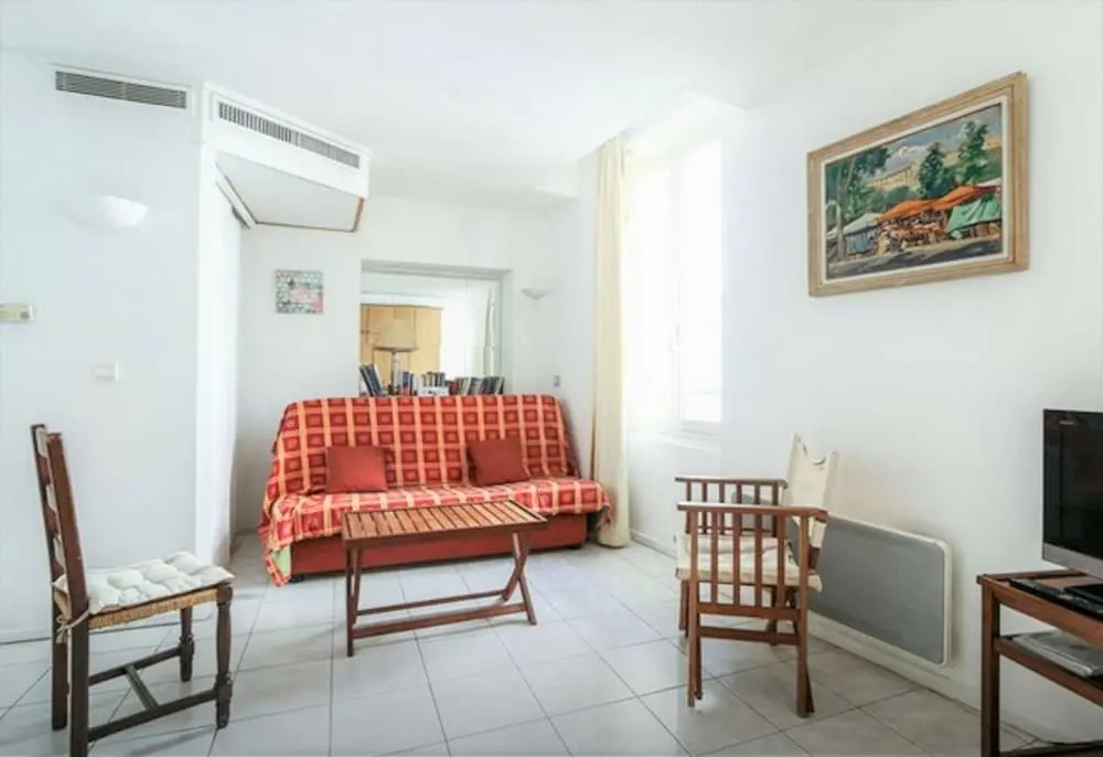 Central Studio with 2 Double Beds