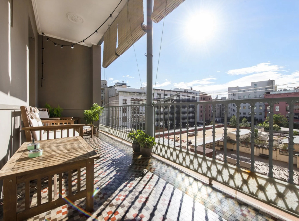 RAMBLA - Cozy Big Apartment