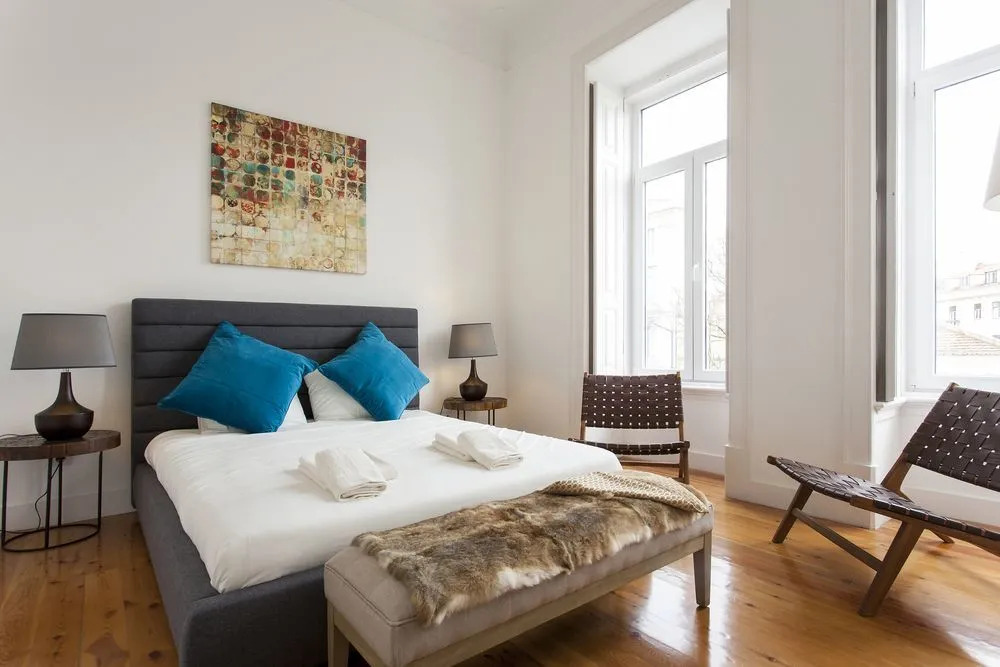 Rato Luxurious by Homing