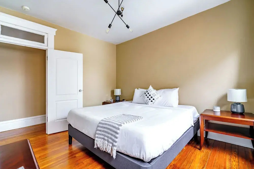 The Parkside by Jungle House – Short North Boutique Suites