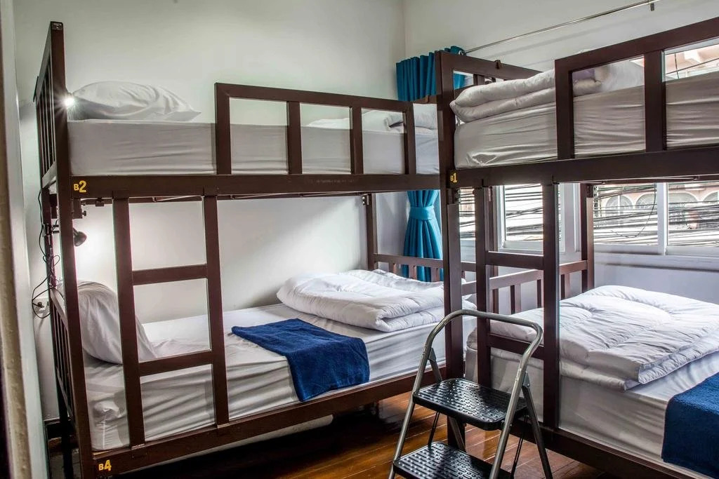 The Traveller Hostel - Adults Only