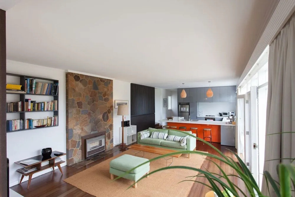 Sunseeker House