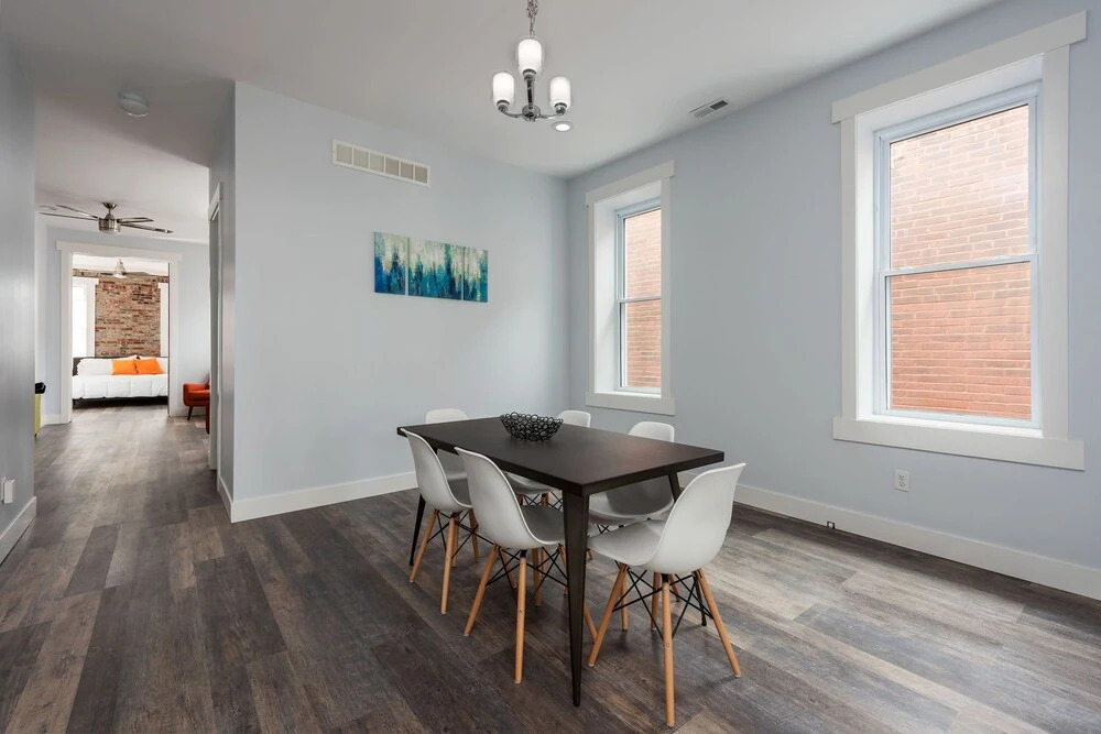 Apartments at 4340 Laclede Ave