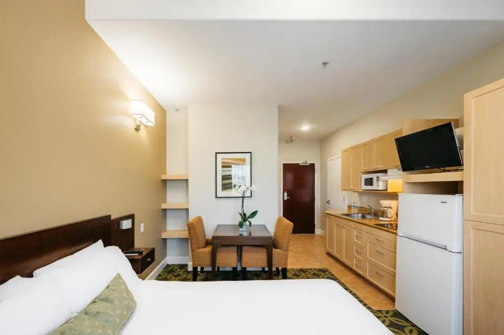 Studios Inn