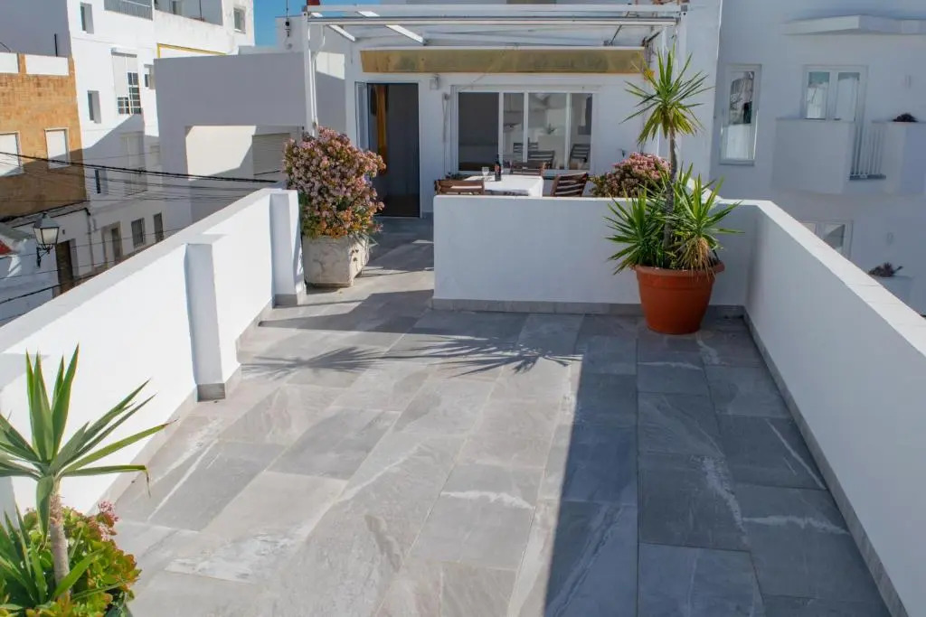 Conil town house with roof terrace and great views