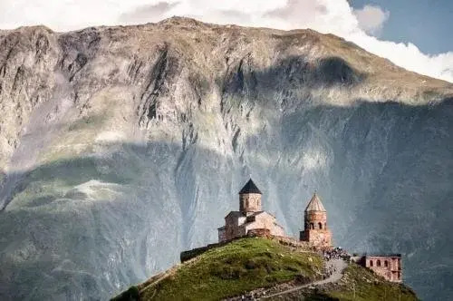 V&M Kazbegi Guesthouse