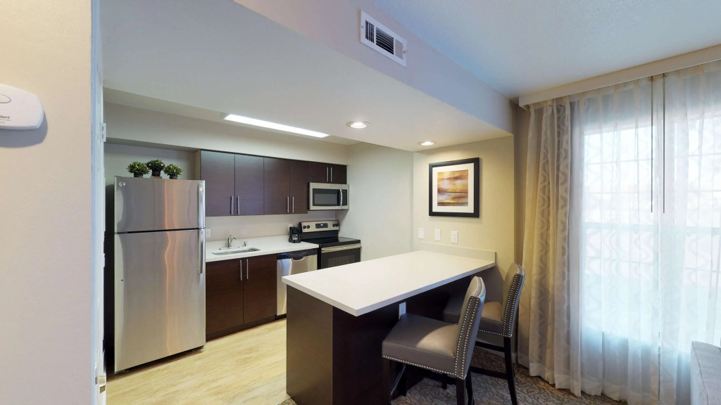 Chase Suite Hotel Newark Fremont