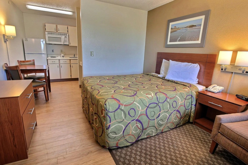 InTown Suites Extended Stay Chesapeake VA - I-64 Crossways Blvd
