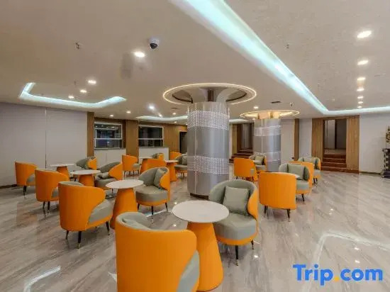 Yunshang Grassland Hotel