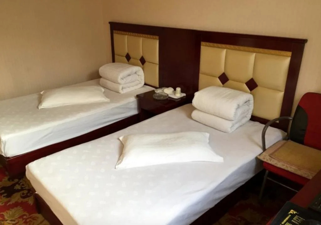 Yulin Jinhong Hotel
