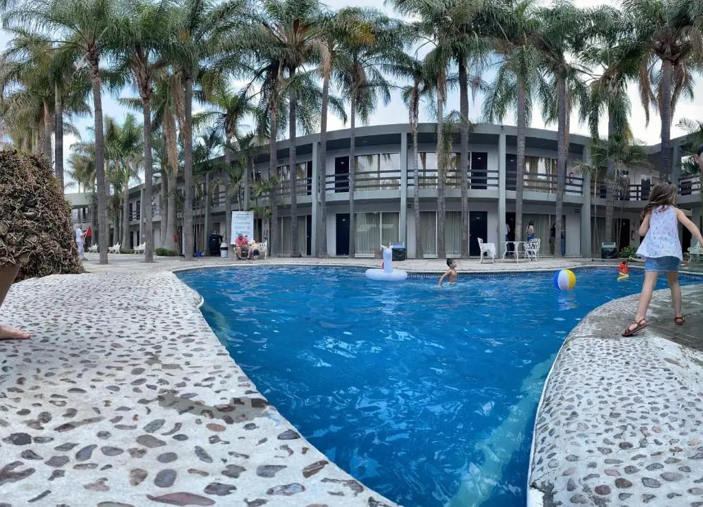 Hotel Suites del Real