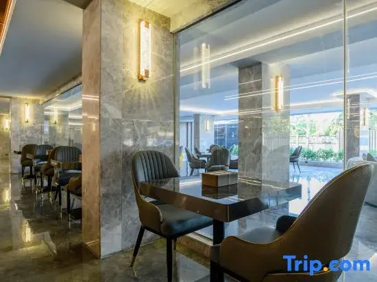 Marquis Hotel & serviced apartment
