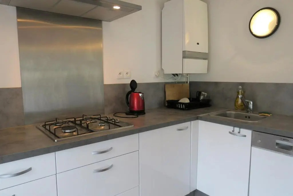 Appartement VUE SUR MER avec terrasse, plage de Trestraou à PERROS-GUIREC - Ref 861