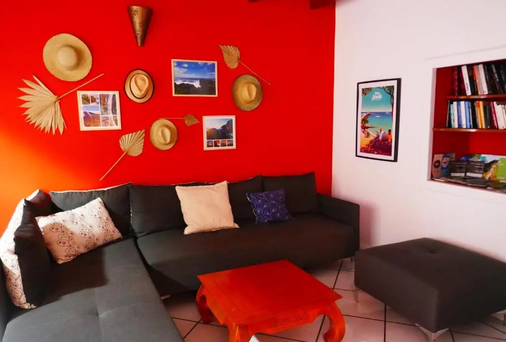 Les Baroudeurs Hostel