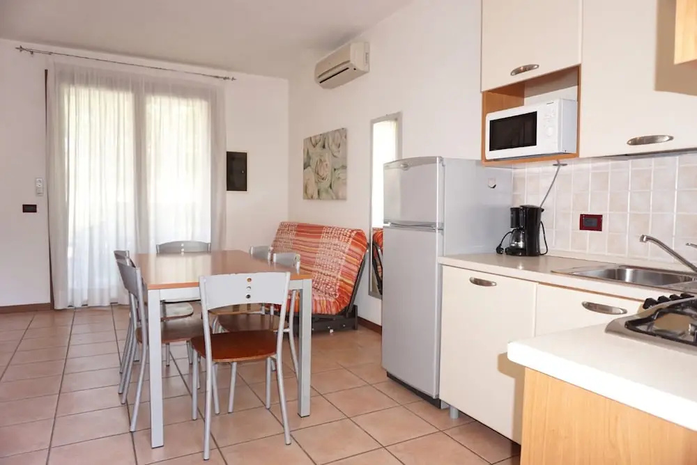 Modern Residence With Pool Quiet Location - Apartment With Private Garden