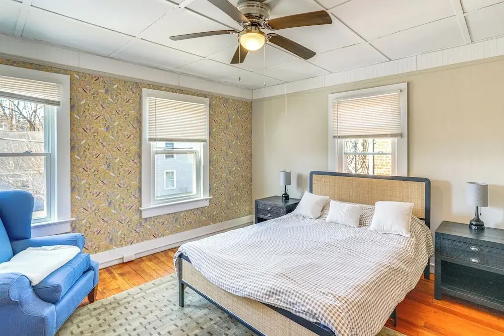 Walk to Dtwn Hudson: Cozy Upstate Apartment