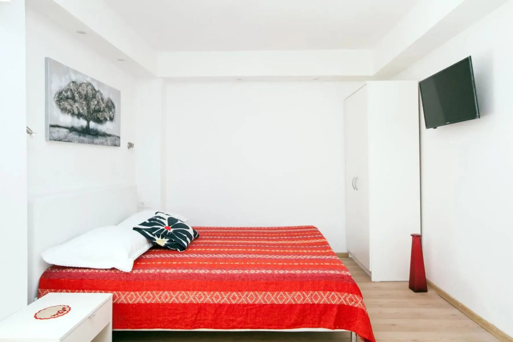 The Garden Rooms & Suites