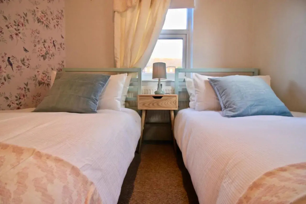 The Cliff Hotel