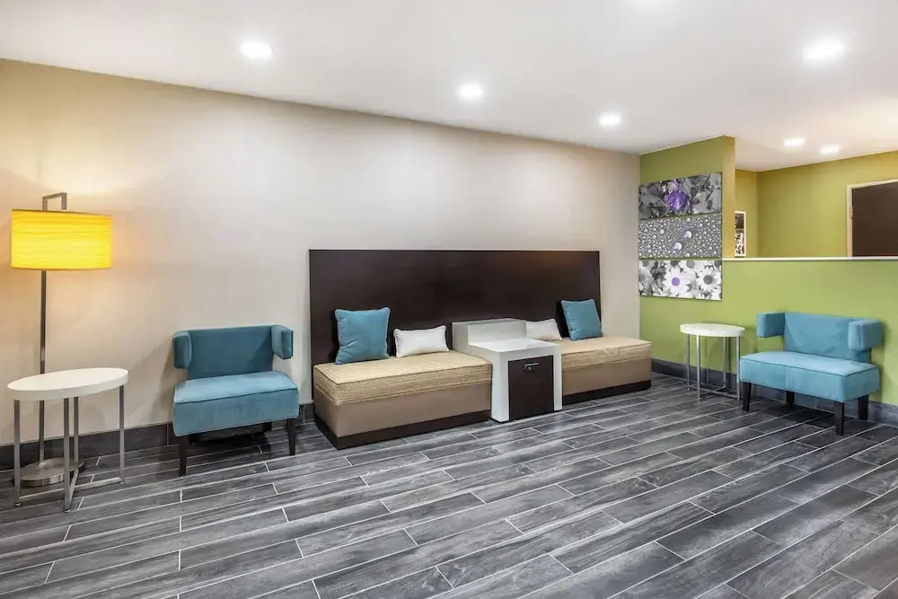 Americinn Hotel & Suites Salina