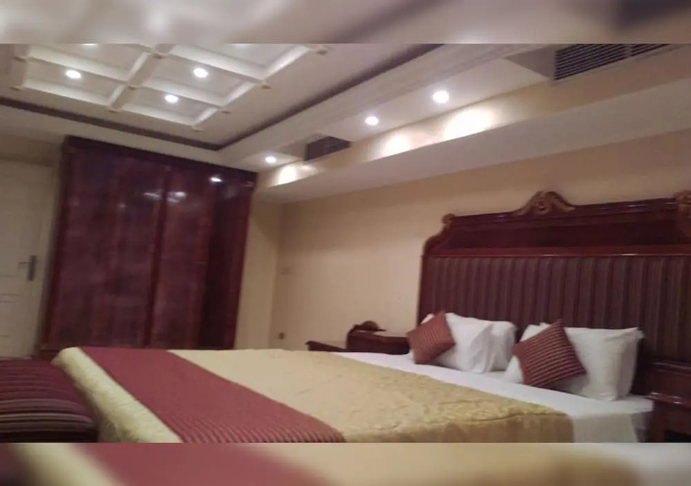 Family House Hotel