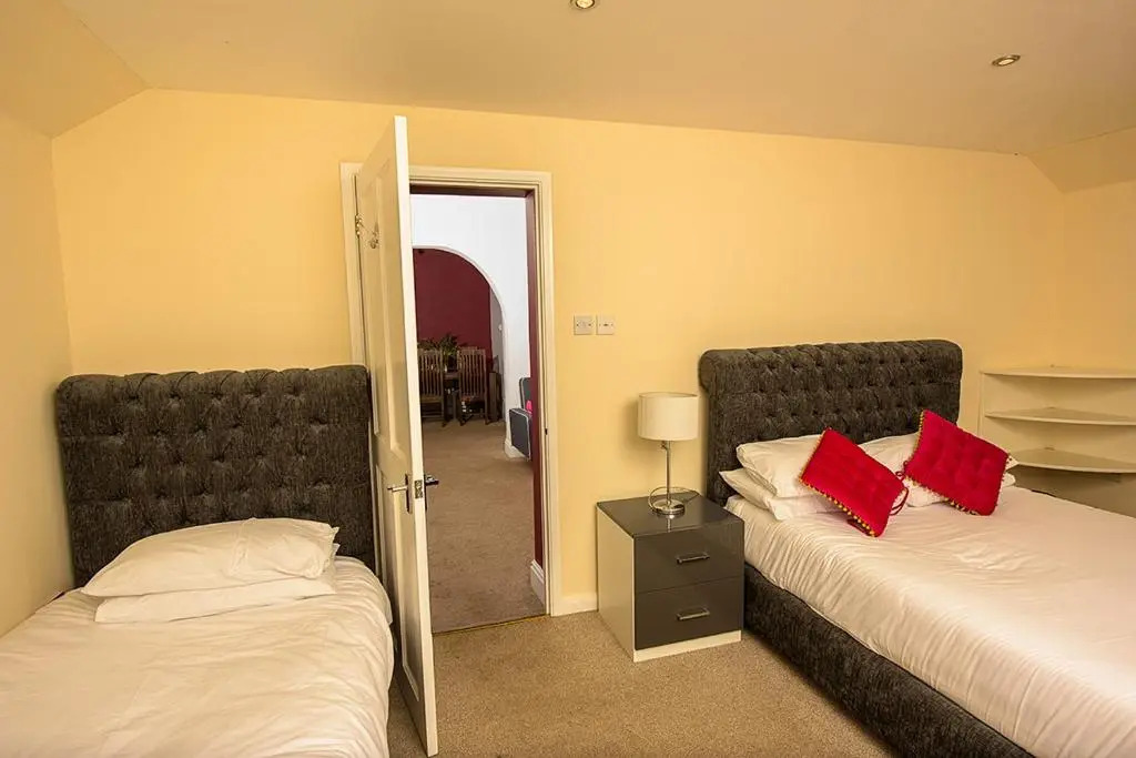 Cliff Top Apartment 3 Bedroom