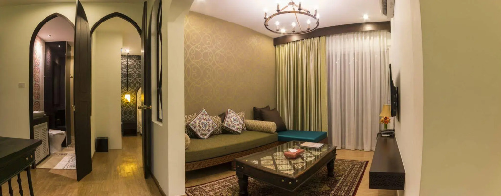 The Grand Morocc Hotel