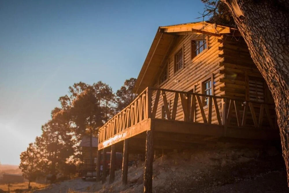 Wooden Inn