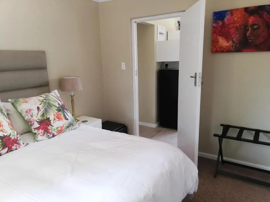 Little Elm Cottage
