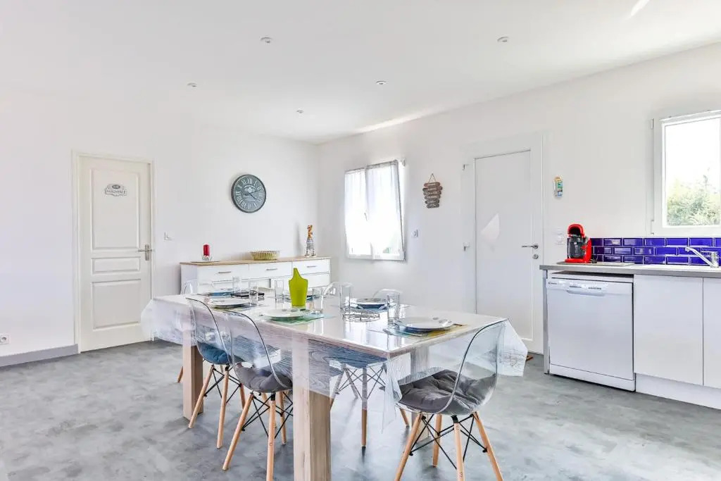 Belle maison pour 6 proche centre de Beauvoir mer