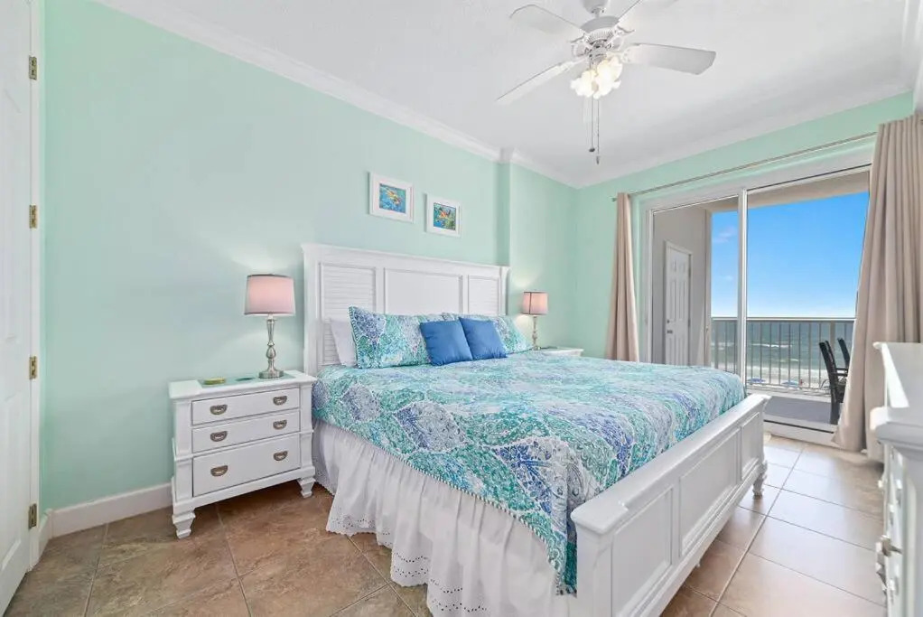 Island Royale 403 ~ Beachfront 2bd/2ba ~ In the Heart of Gulf Shores!