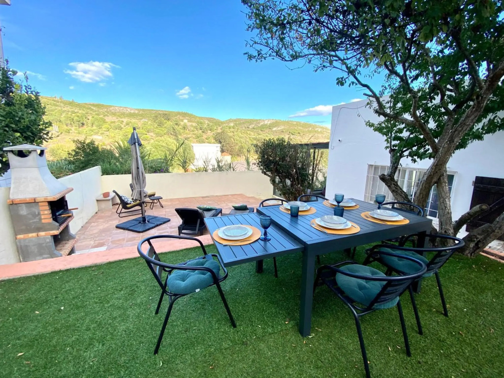Bela Sesimbra beach house