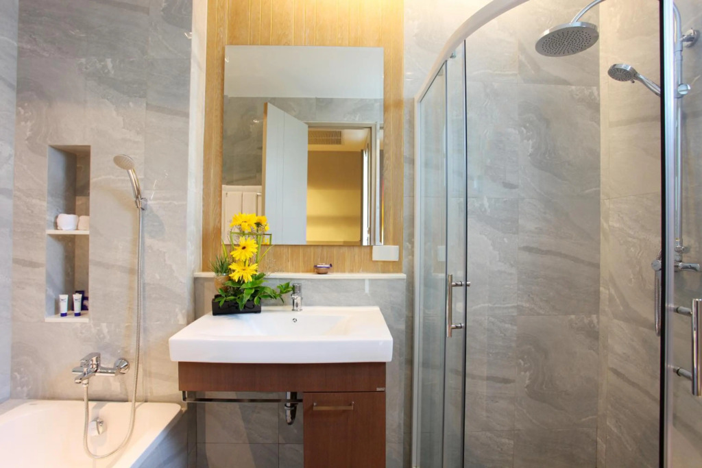 CRAFT Resort & Villas, Phuket Town - scheduled shuttle to Phuket Old Town