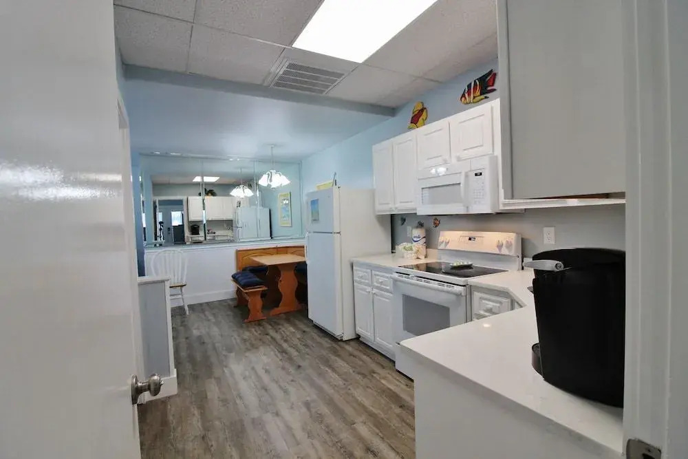 Capri 123 2 Bedrooms 1 Bathroom Condo