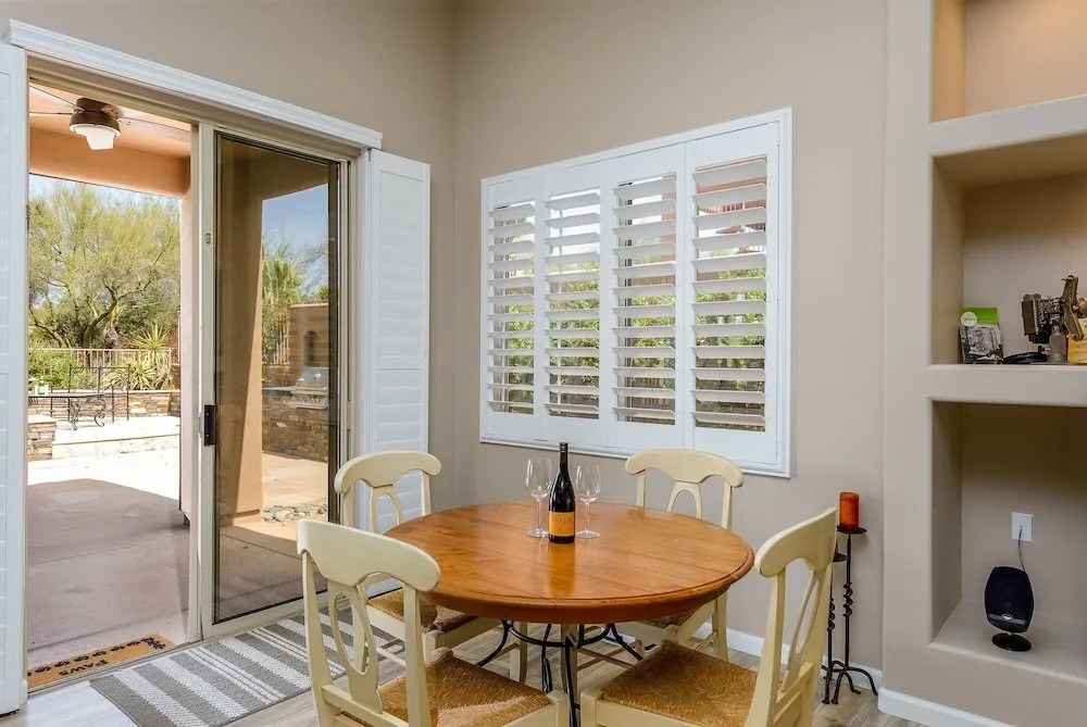 Casa Monument 3 Bedroom Home by RedAwning