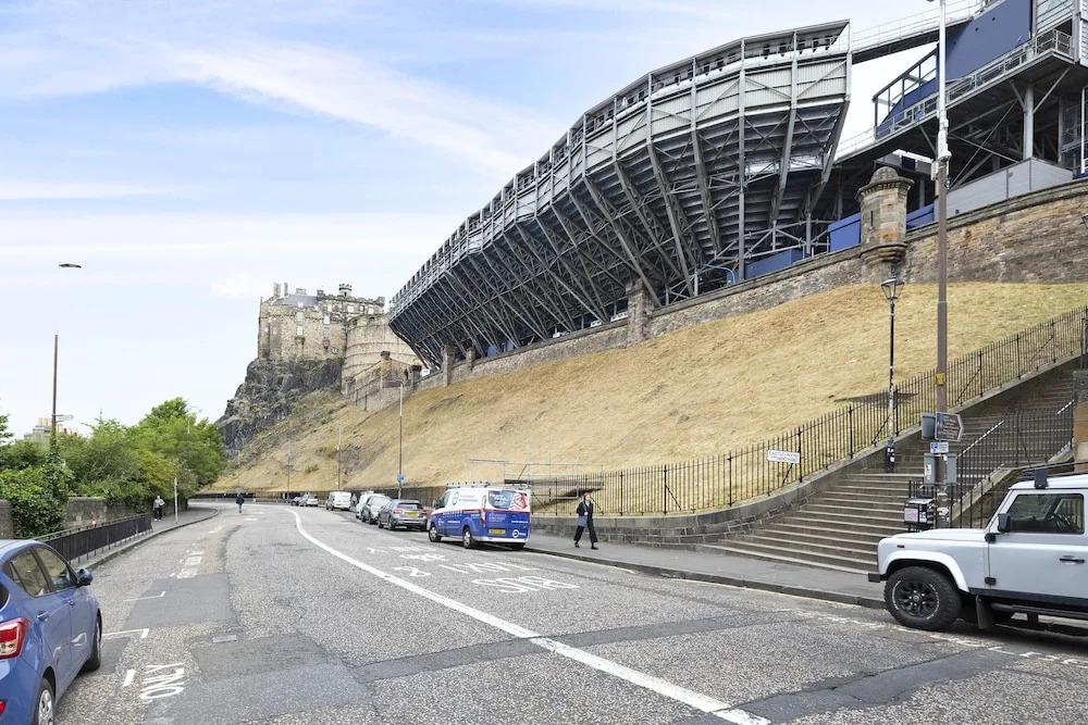 JOIVY Charming 2-Bed Flat Near Edinburgh Castle