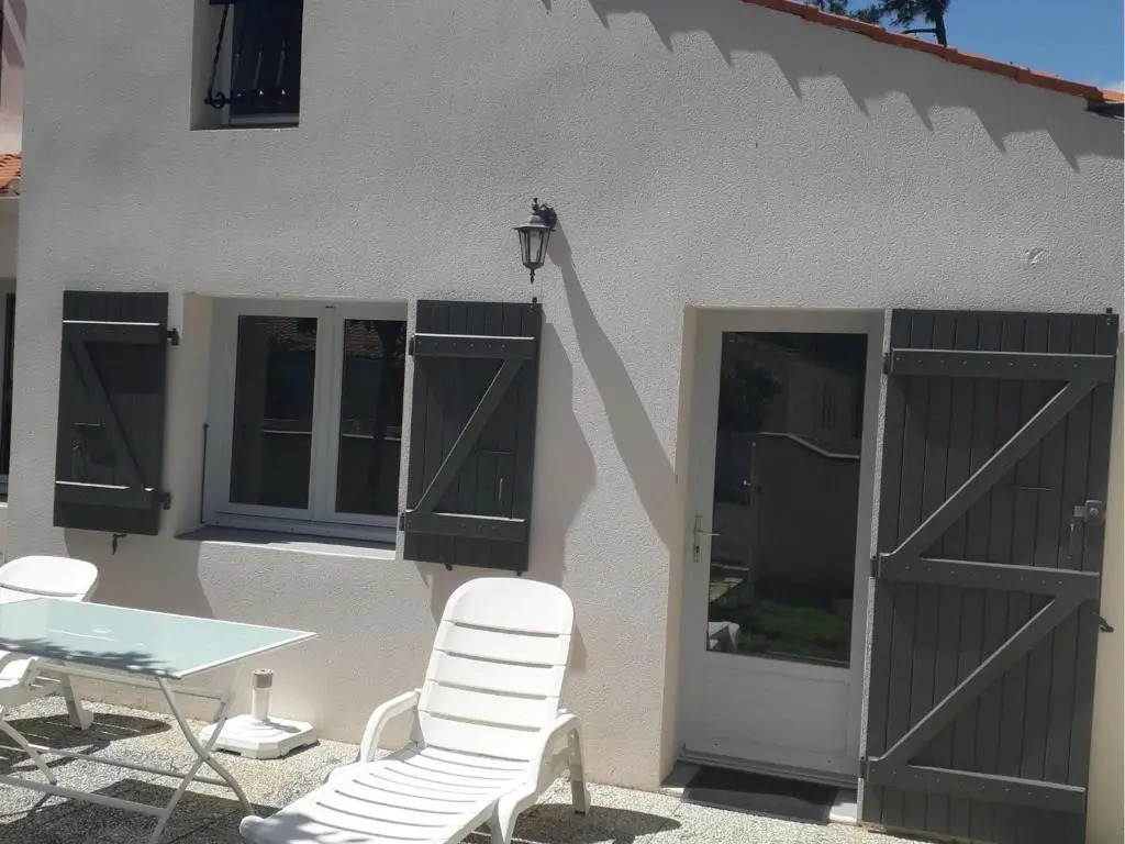 Maisonnette calme 4 personnes à La Faute-sur-Mer - FR-1-476-13