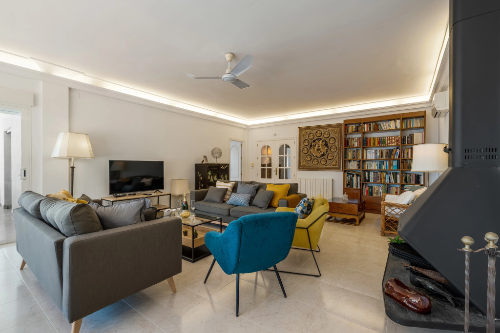 CERRO GORDO luxury 4 bedroom" vila" with spectacular views of the coast and mountain and 18m long swiming pool