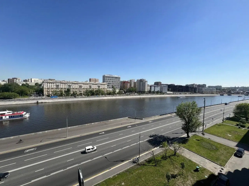 Apartments on Berezhkovskaya embankment 4